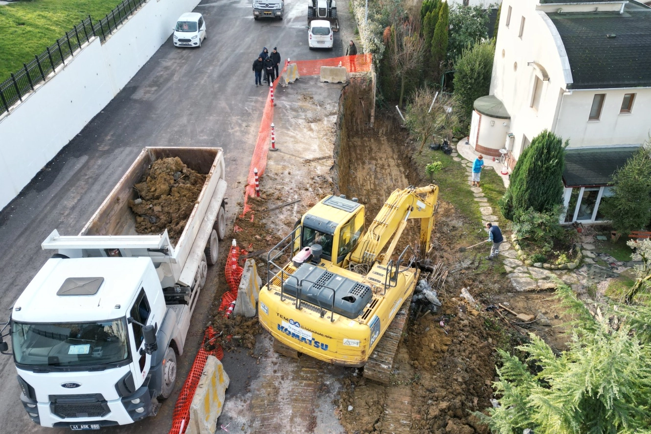 İzmit'te Tüysüzler’e yeni istinat duvarı