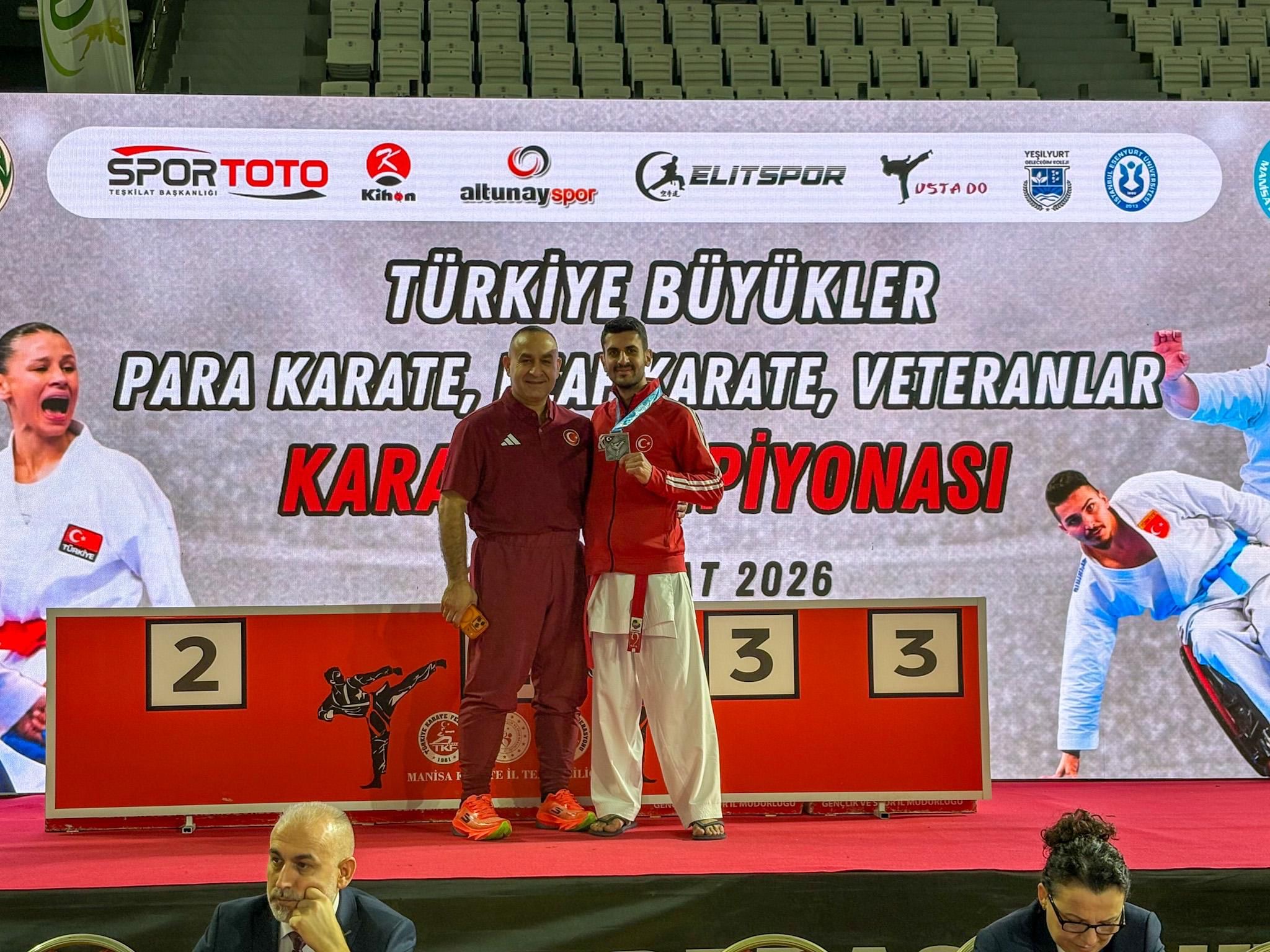 Manisa’da Tatamide Büyük Mücadele: İbrahim Murat Gündüz’ün Desteklediği Umut Doğan Türkiye İkincisi