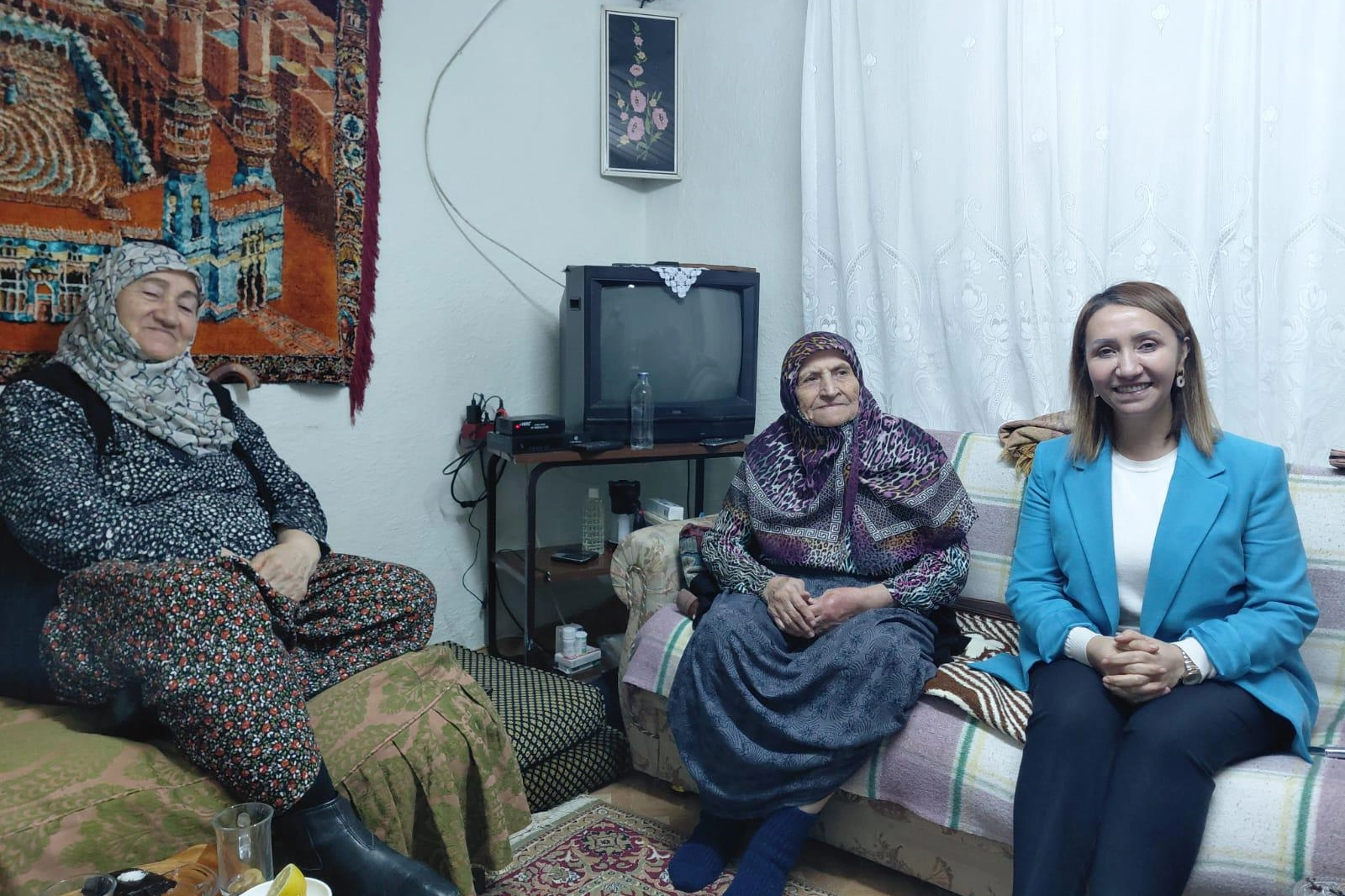 Bilecik Pazaryeri’nde yaşlılara vefa ziyareti