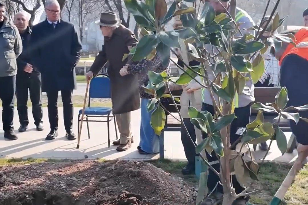 Mudanya Güzelyalı'da doğa dostu Emin Amca 'geleceğe nefes' oldu