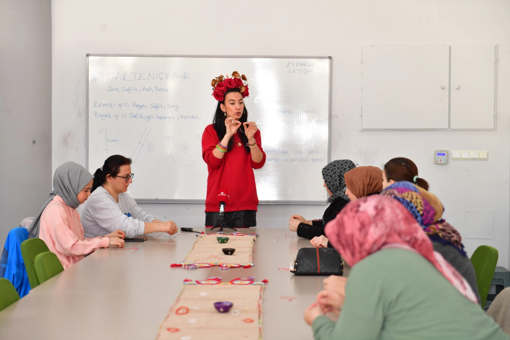 Bursa Osmangazi'de baharı müjdeleyen atölye