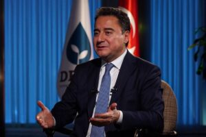 Babacan Davos’ta vereceği mesajı açıkladı