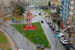 Kocaeli’de İzmit Atatürk Bulvarında üst yapı tamam