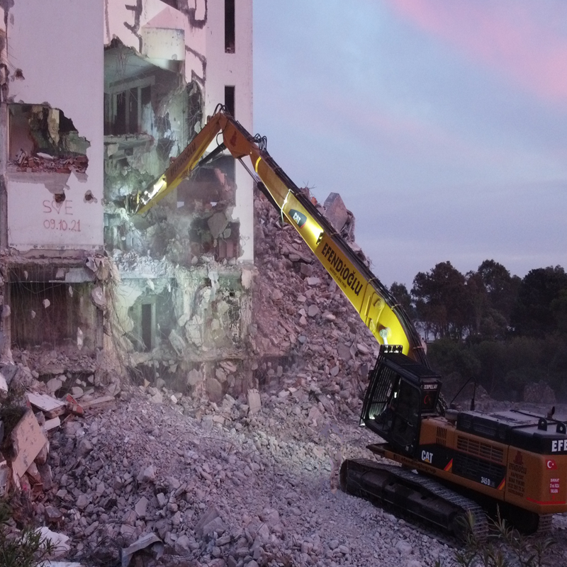 Hafriyat sektörü, genellikle inşaat projelerinde kullanılmak üzere toprak, kum, çakıl