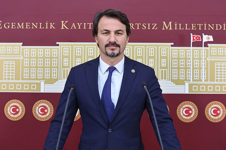 CHP Zonguldak Milletvekili Eylem Ertuğ Ertuğrul, Karadeniz Ereğli Belediyespor’un şampiyonluk